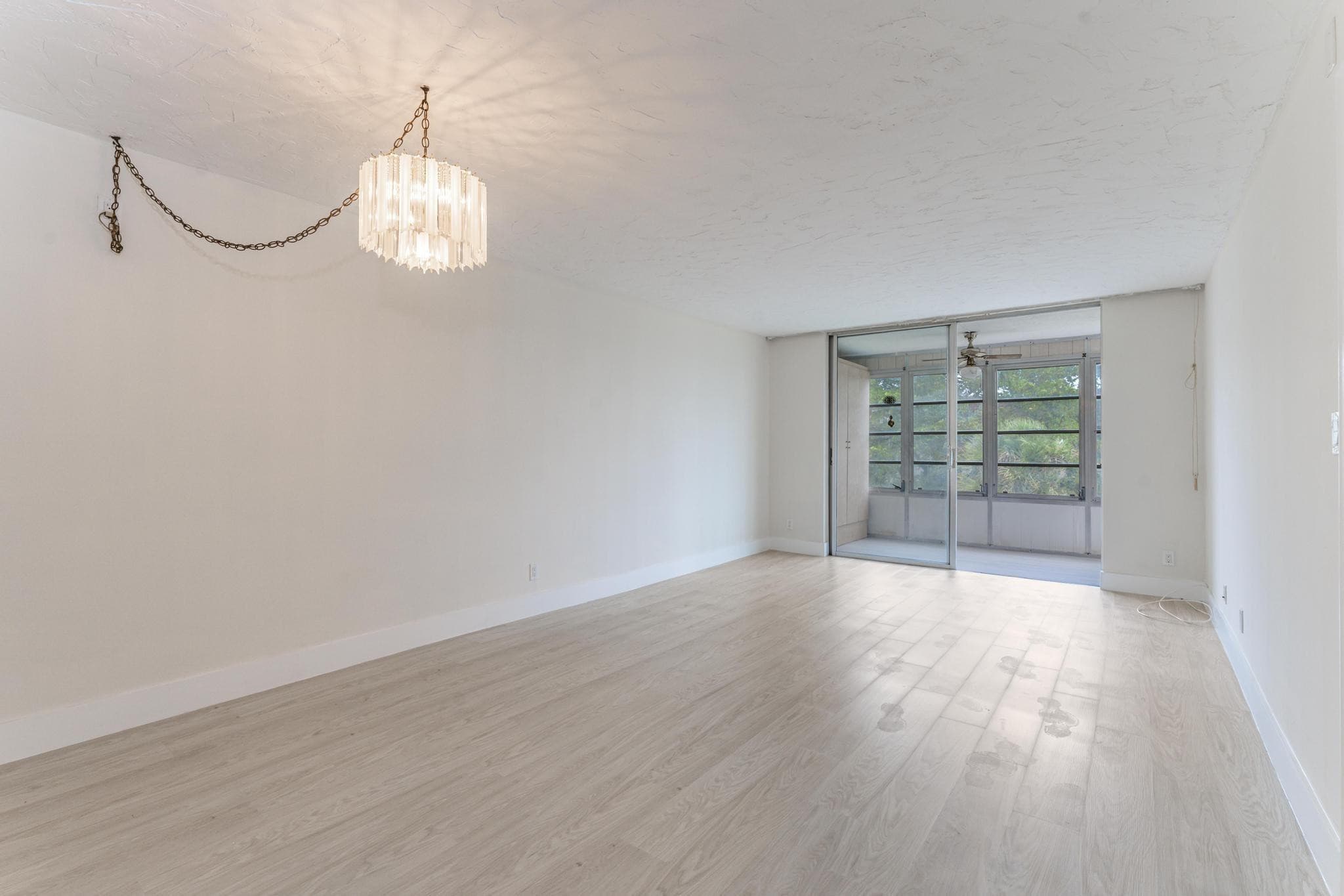 2551 Aragon Boulevard 406, Sunrise, FL 33322 9