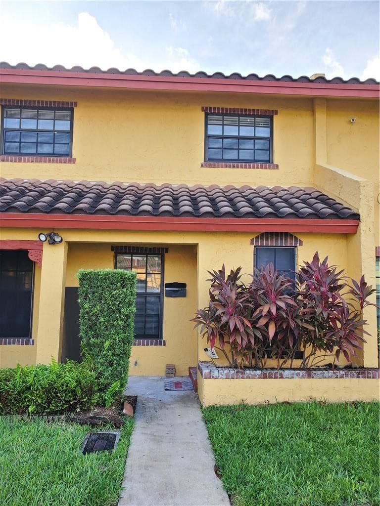 2743 NW 47th Terrace 604, Lauderdale Lakes, FL 33313 2