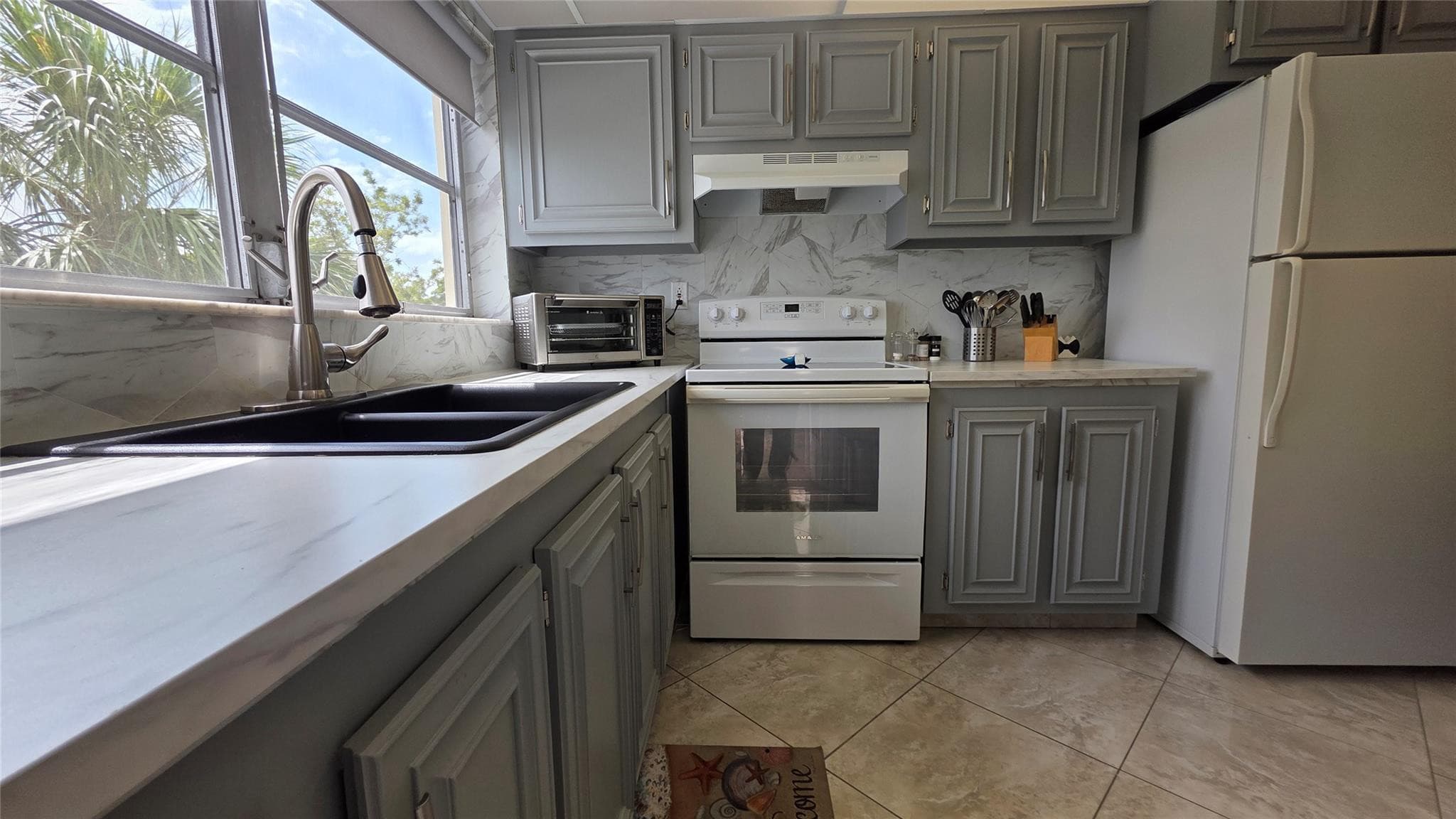 4047 NW 16th Street 302, Fort Lauderdale, FL 33313 5