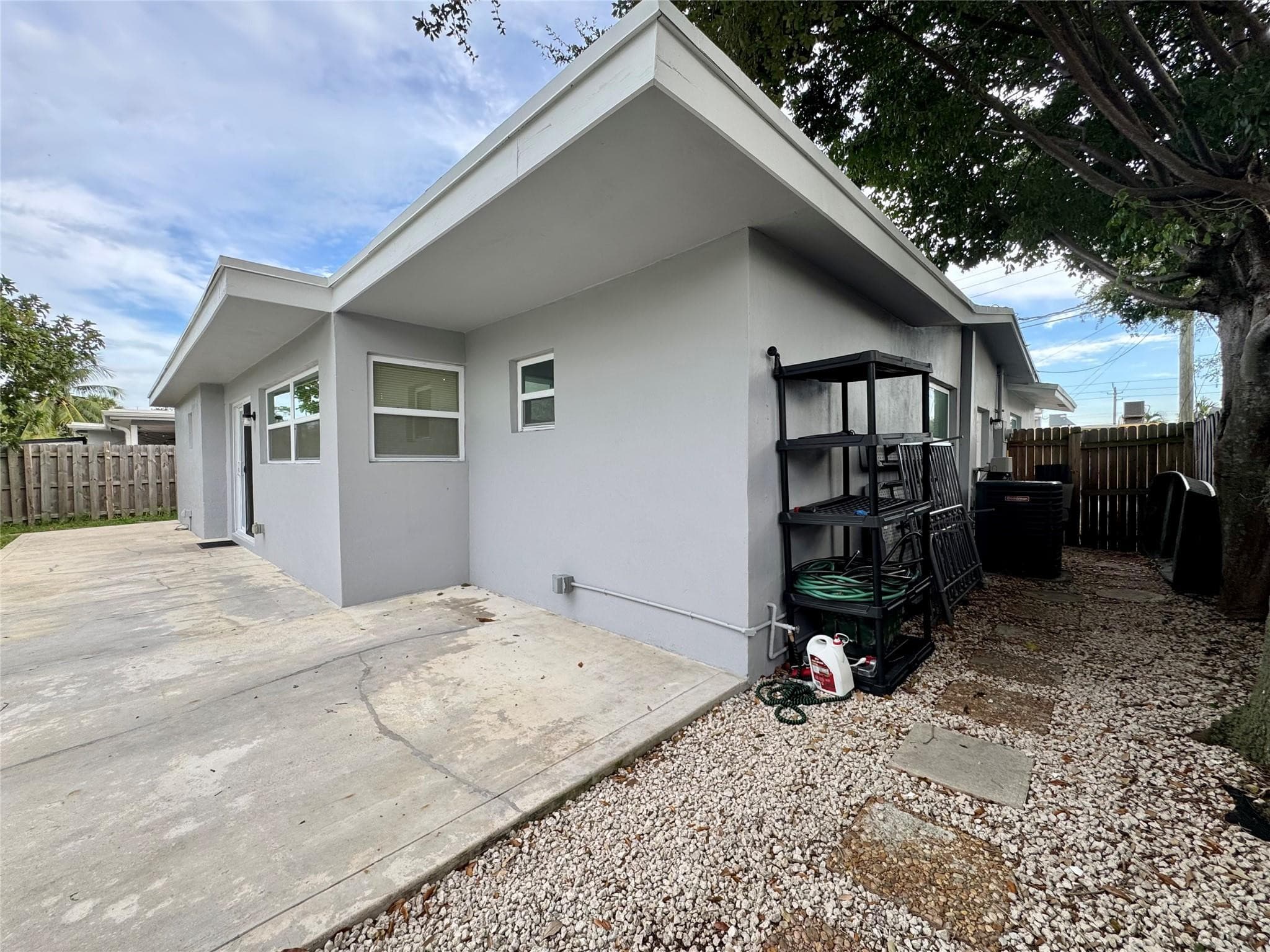 1871 NW 31st Court, Oakland Park, FL 33309 32
