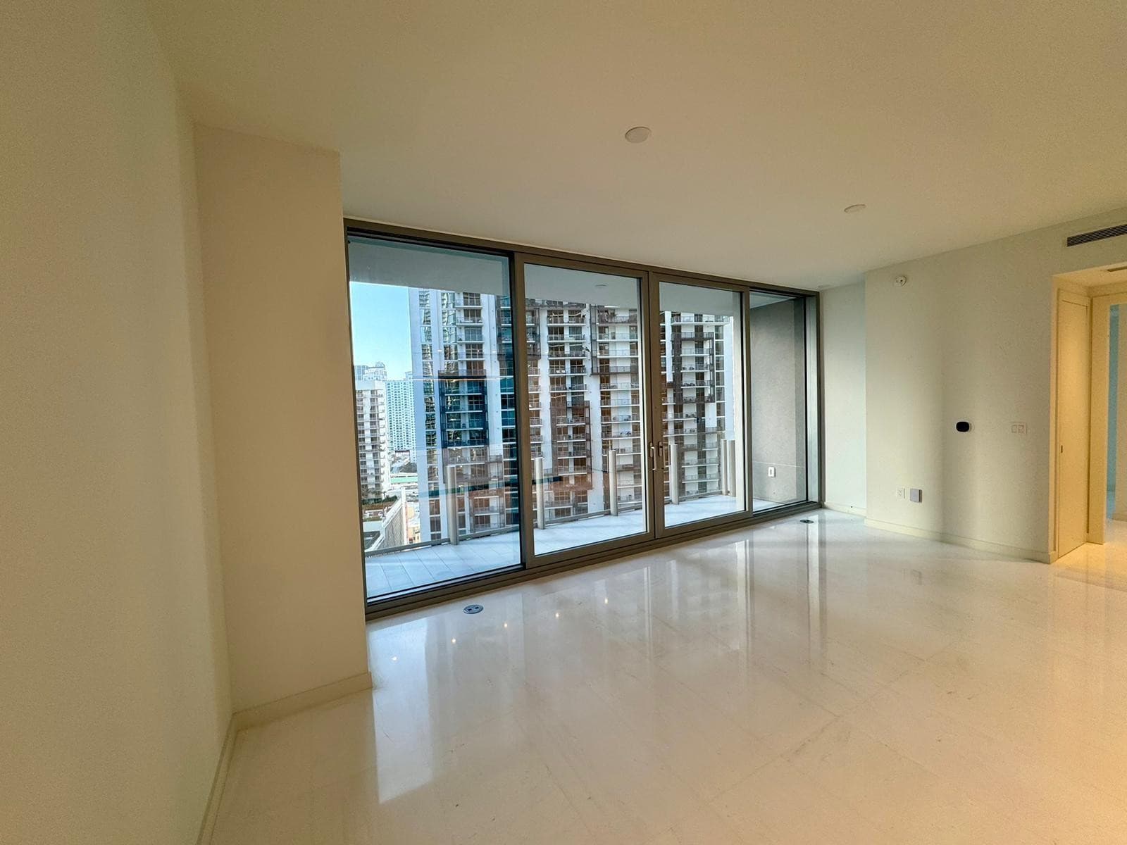 300 Biscayne Blvd Way 2508, Miami, FL 33131 14