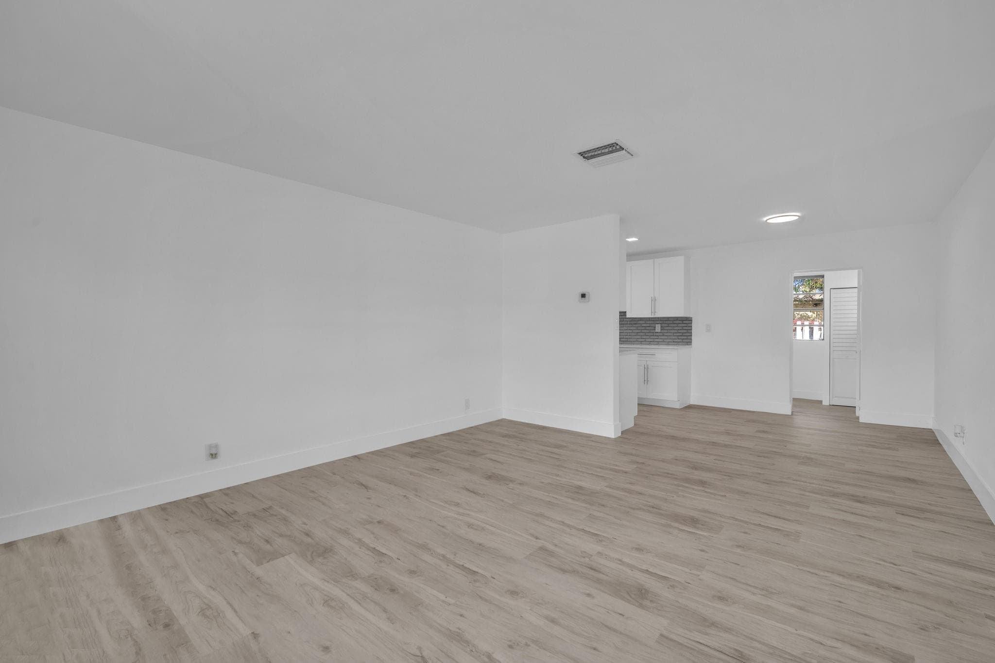 4911 NW 16th Street, Lauderhill, FL 33313 18