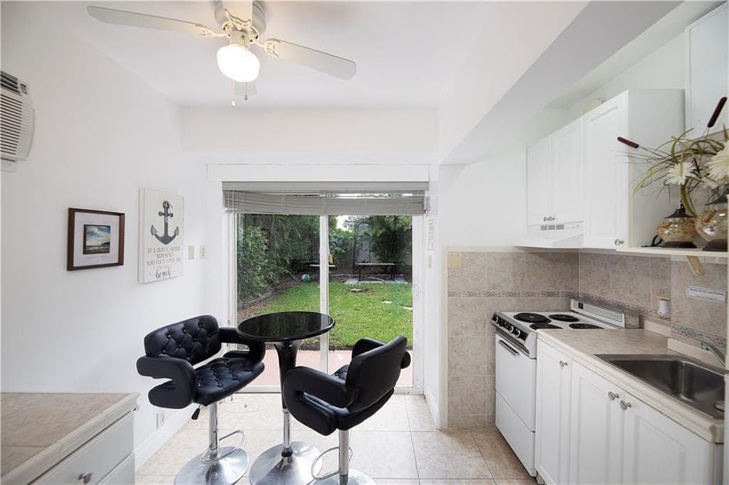 2613-2615 NE 33rd Avenue, Fort Lauderdale, FL 33308 9
