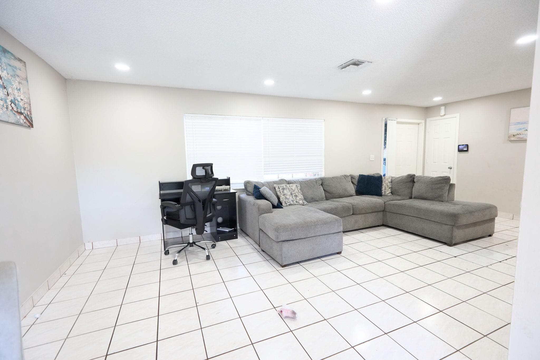 6597 Salem Street, North Lauderdale, FL 33068 12