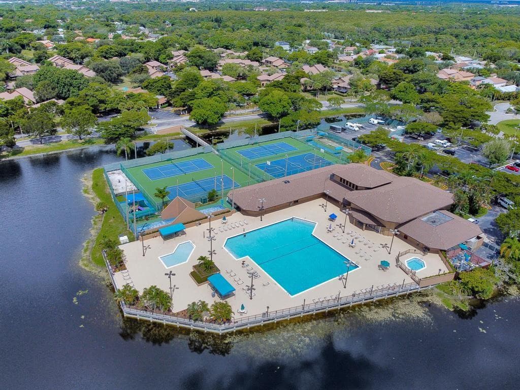 2251 NW 34th Terrace, Coconut Creek, FL 33066 4