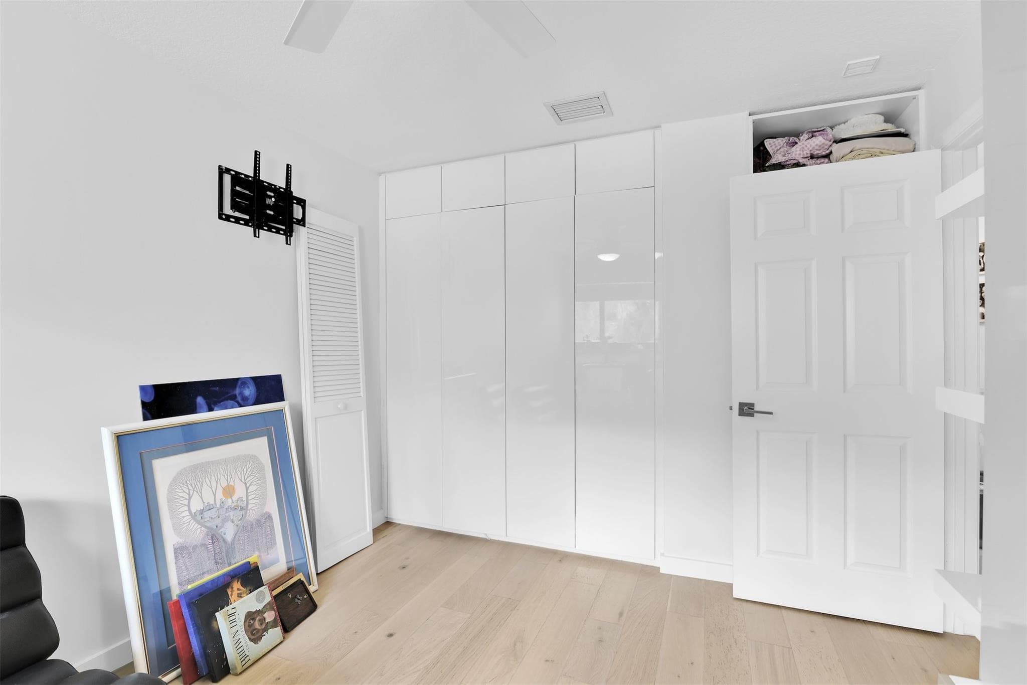 1035 Boca Cove Lane, Highland Beach, FL 33487 56
