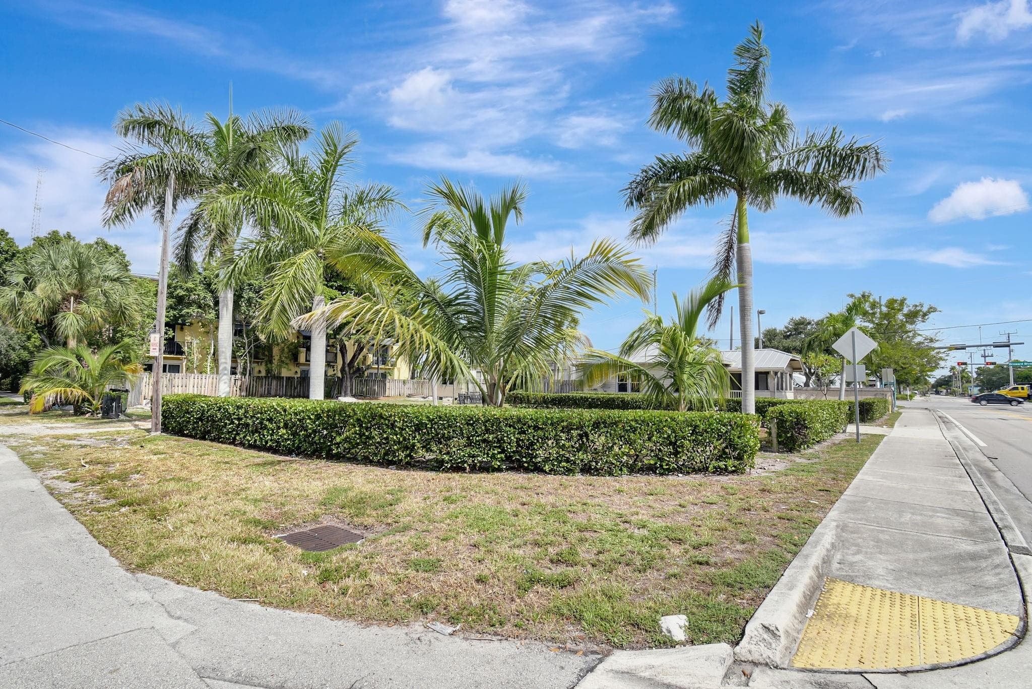 11 SW 11th Avenue, Fort Lauderdale, FL 33312 2