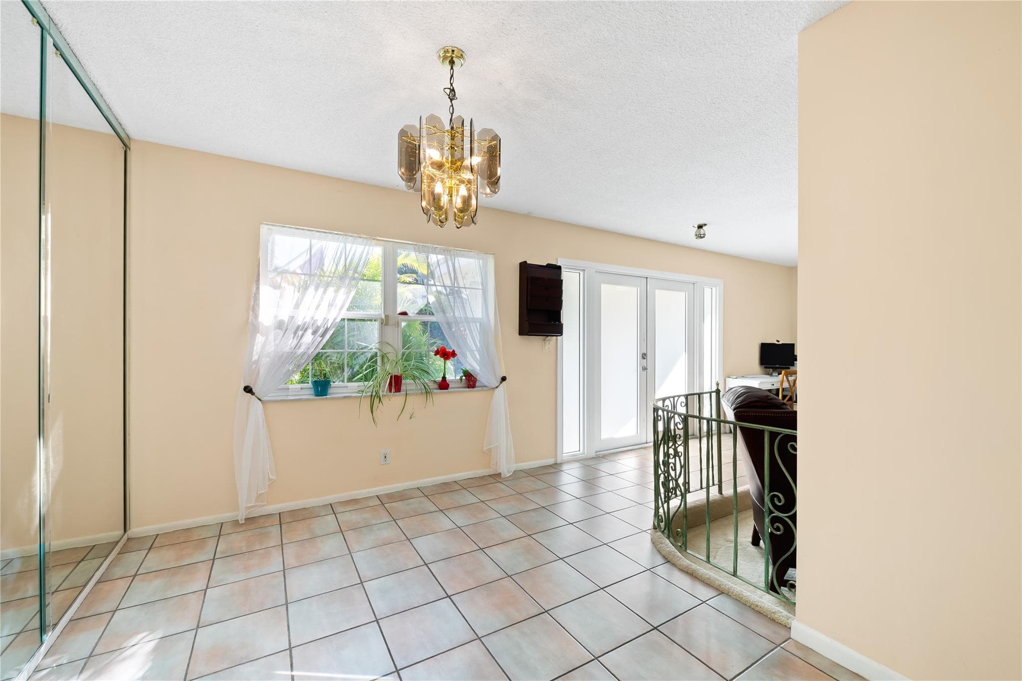 1735 NE 23rd Avenue, Fort Lauderdale, FL 33305 31