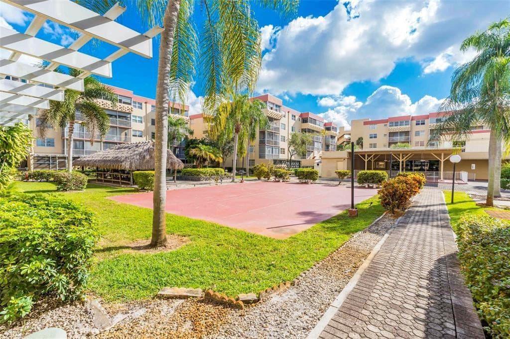403 NW 68th Avenue 519, Plantation, FL 33317 36