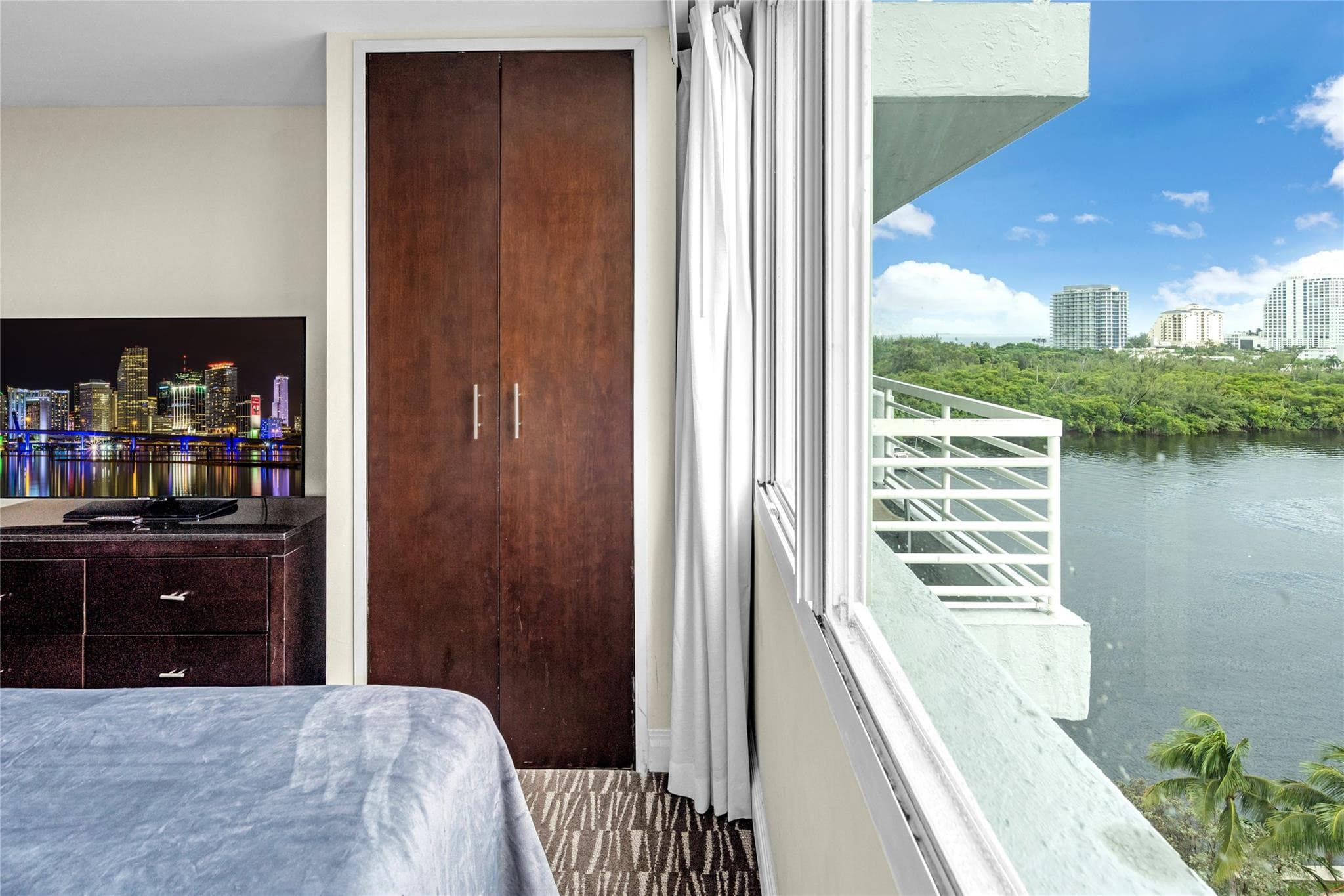 2670 E Sunrise Boulevard 903, Fort Lauderdale, FL 33304 31