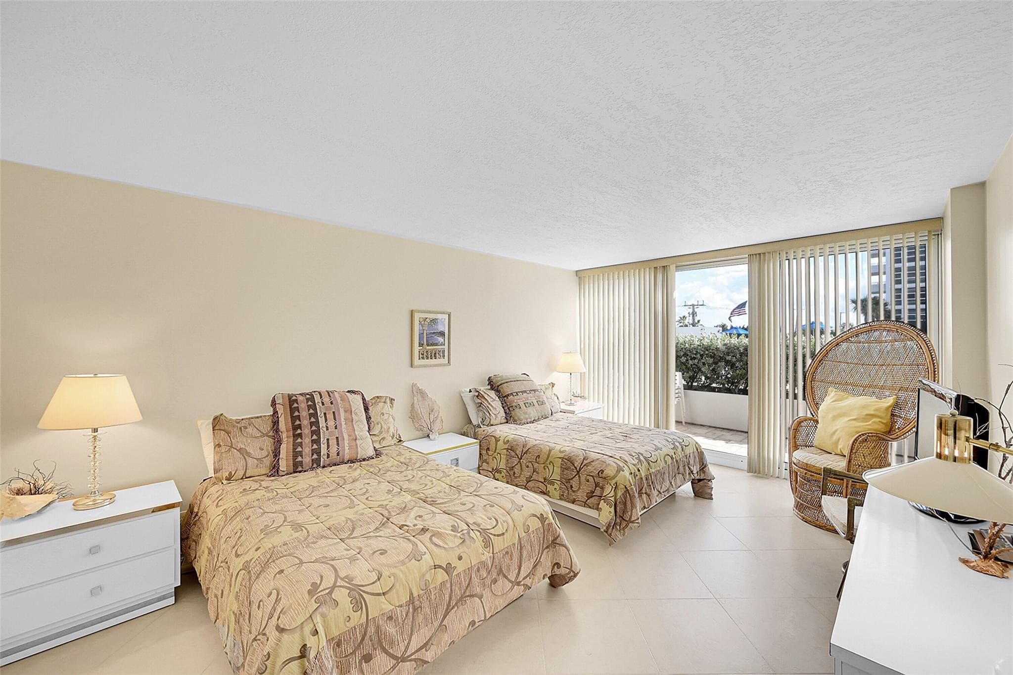 531 N Ocean Boulevard 410, Pompano Beach, FL 33062 18