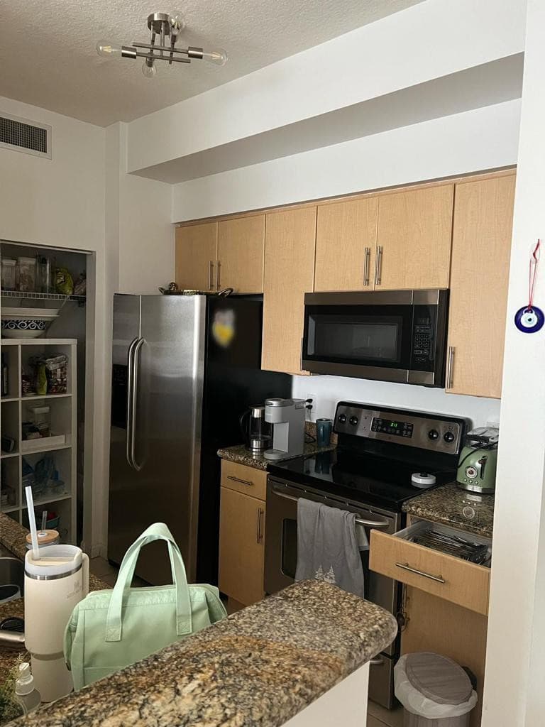 2401 NE 65th Street 608, Fort Lauderdale, FL 33308 8
