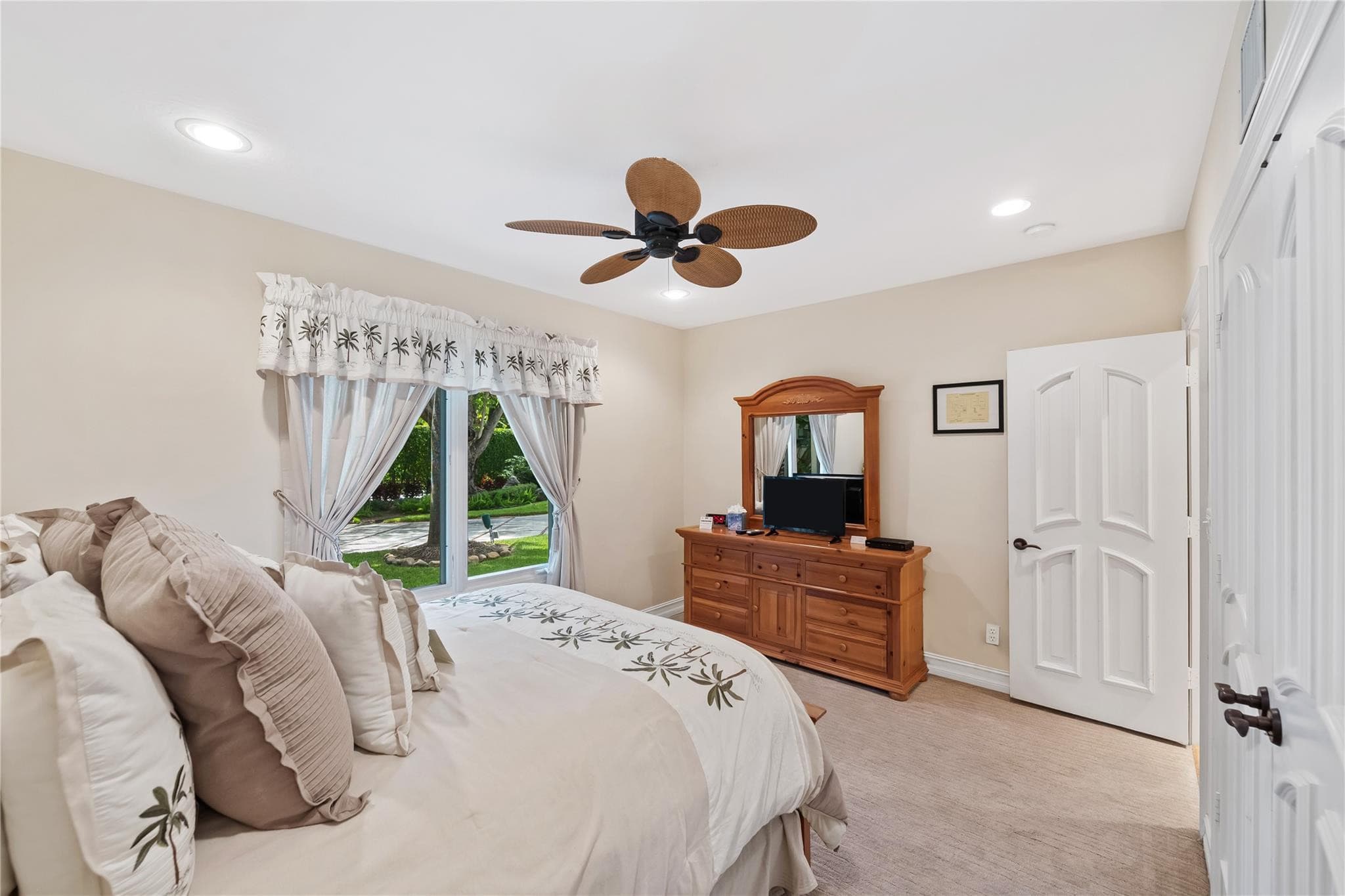 1600 S Ocean Drive, Fort Lauderdale, FL 33316 25