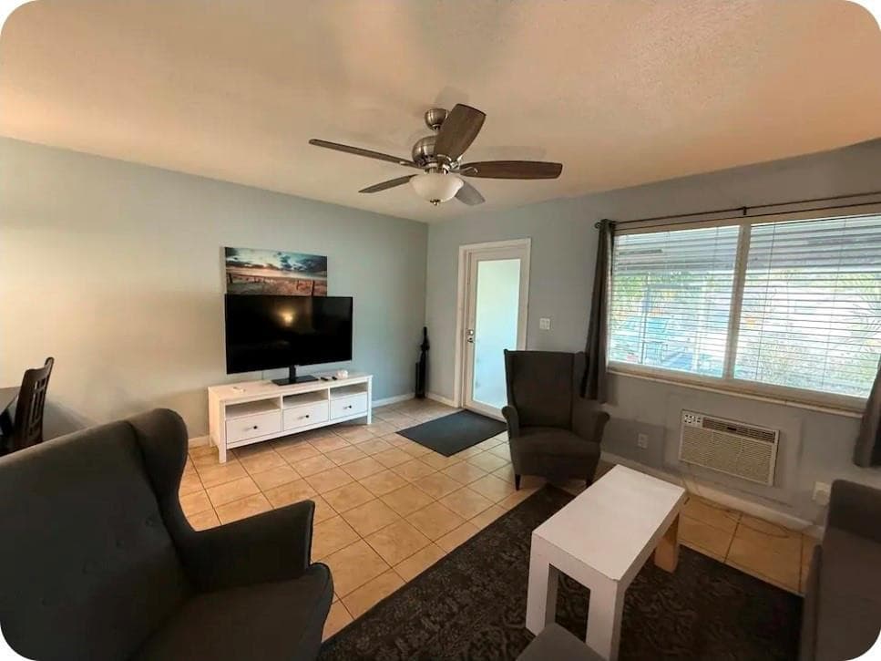 2225 NE 14th Avenue, Fort Lauderdale, FL 33305 21