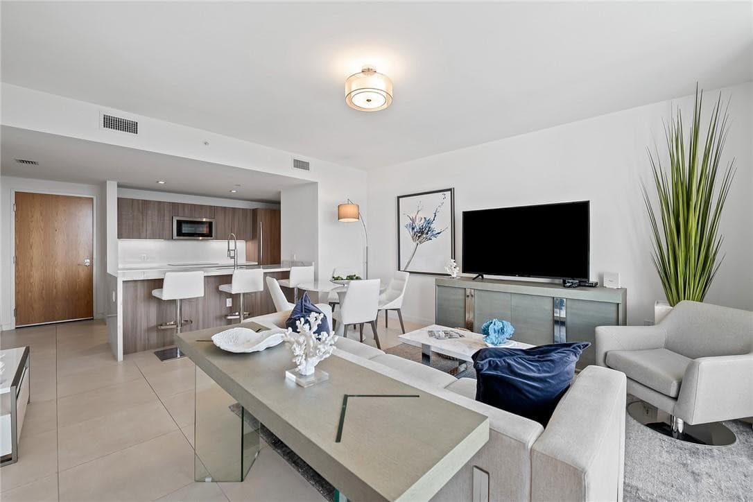 401 N Birch Road 614, Fort Lauderdale, FL 33304 2