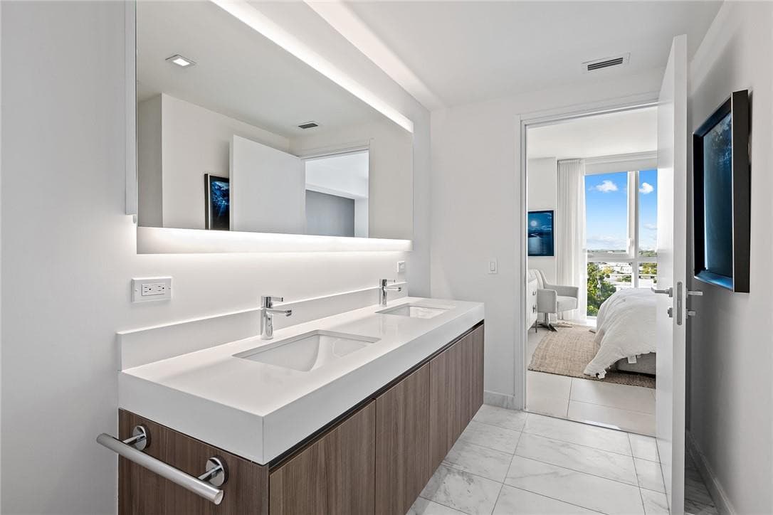 401 N Birch Road 614, Fort Lauderdale, FL 33304 10