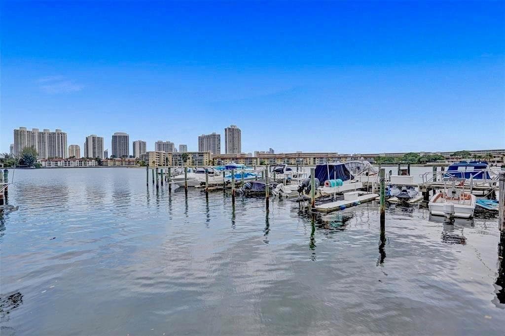 18031 Biscayne Boulevard 1104, Aventura, FL 33160 2