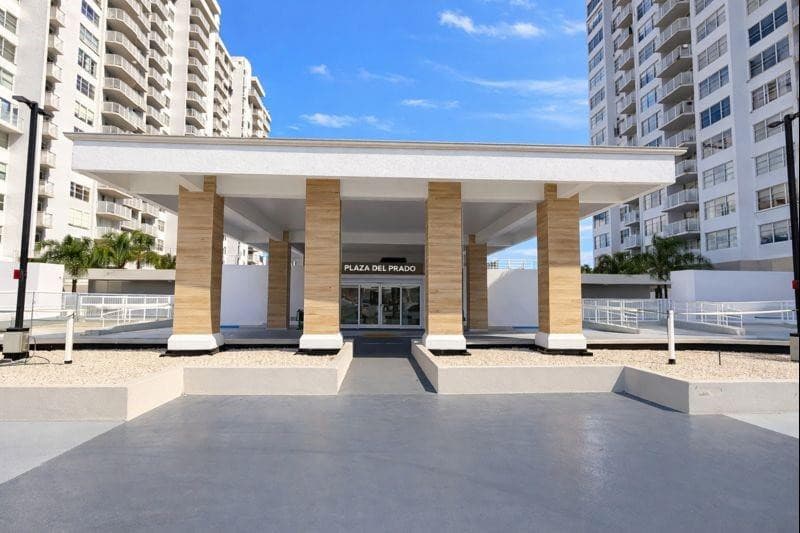 18031 Biscayne Boulevard 1104, Aventura, FL 33160 23