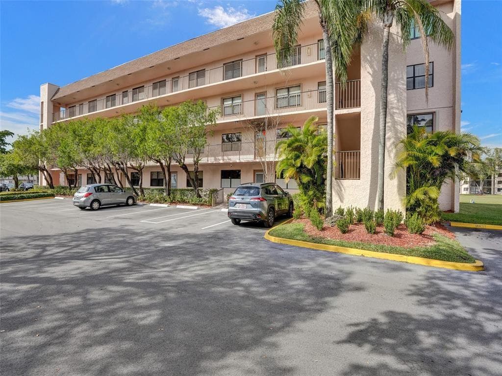 2704 NW 104th Avenue 308, Sunrise, FL 33322 22