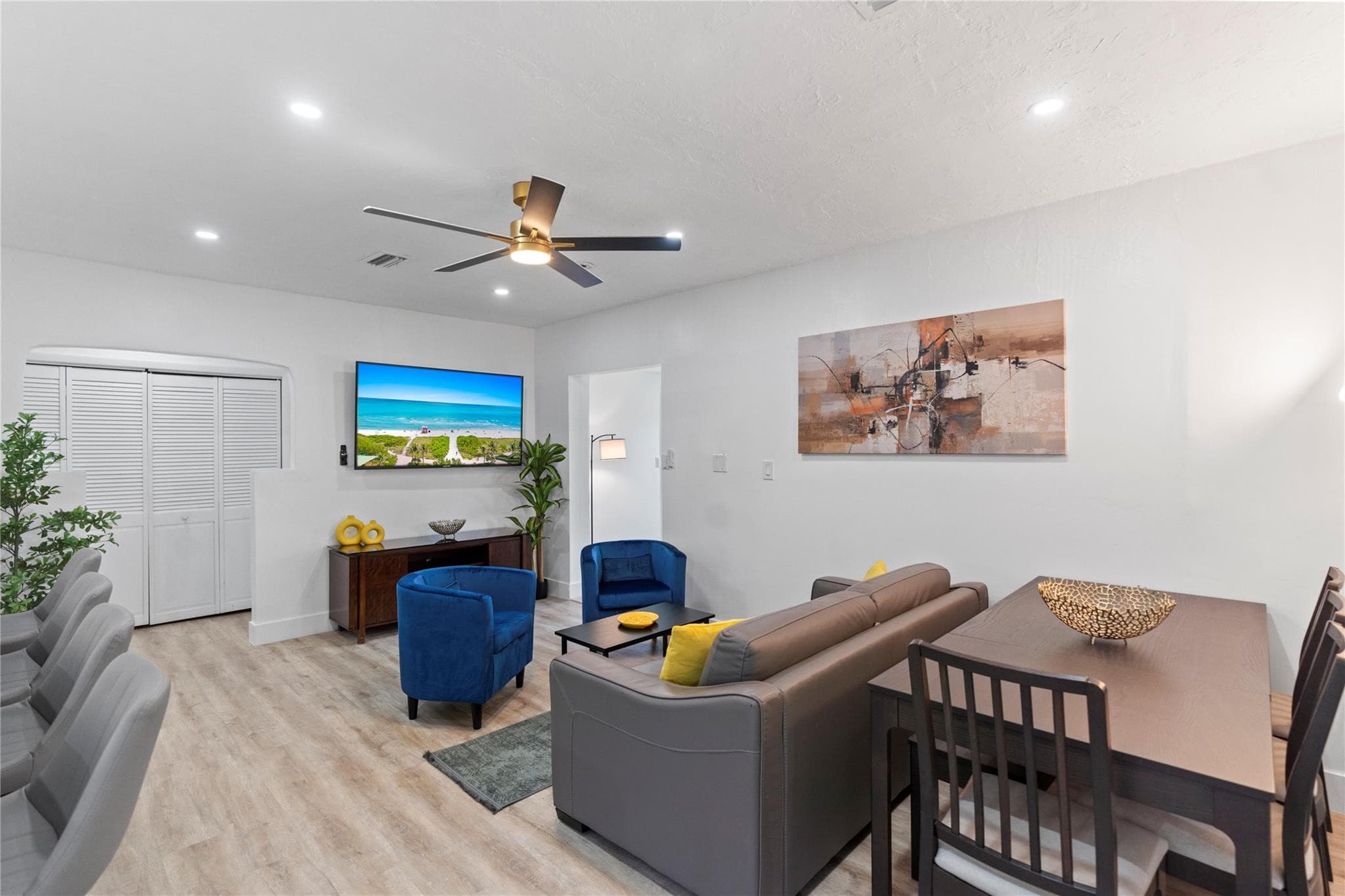 719 NE 36th Street, Oakland Park, FL 33334 17