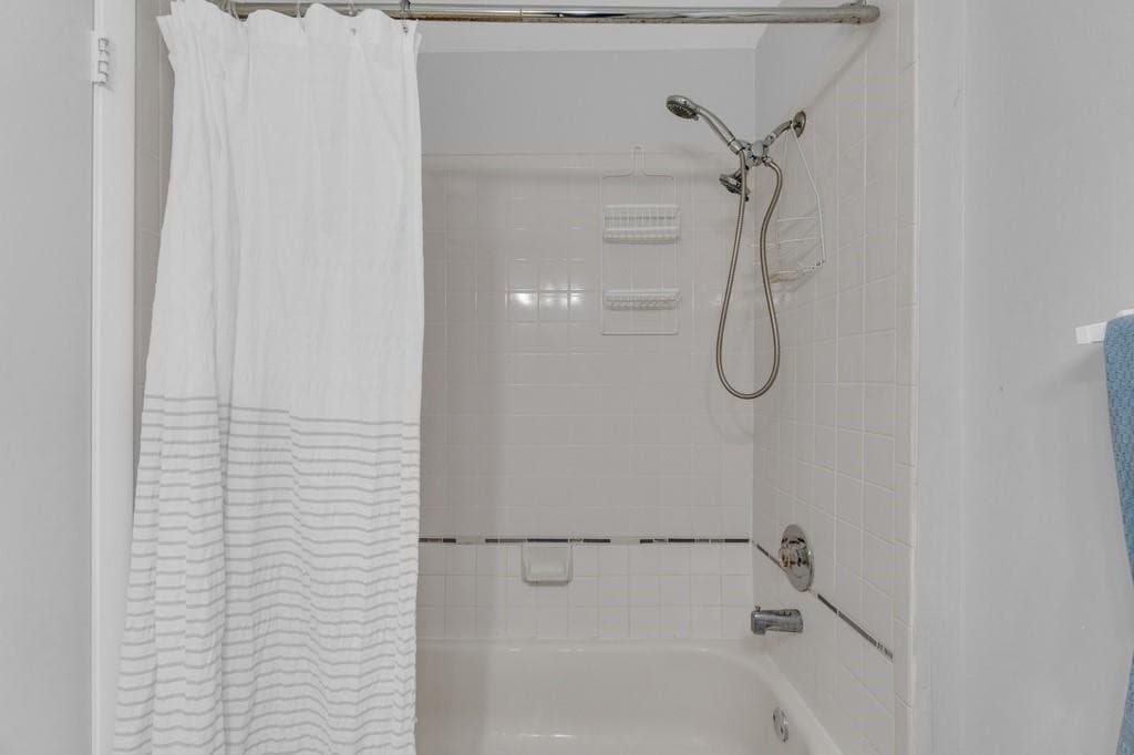 3611 NW 122nd Terrace 3611, Sunrise, FL 33323 32