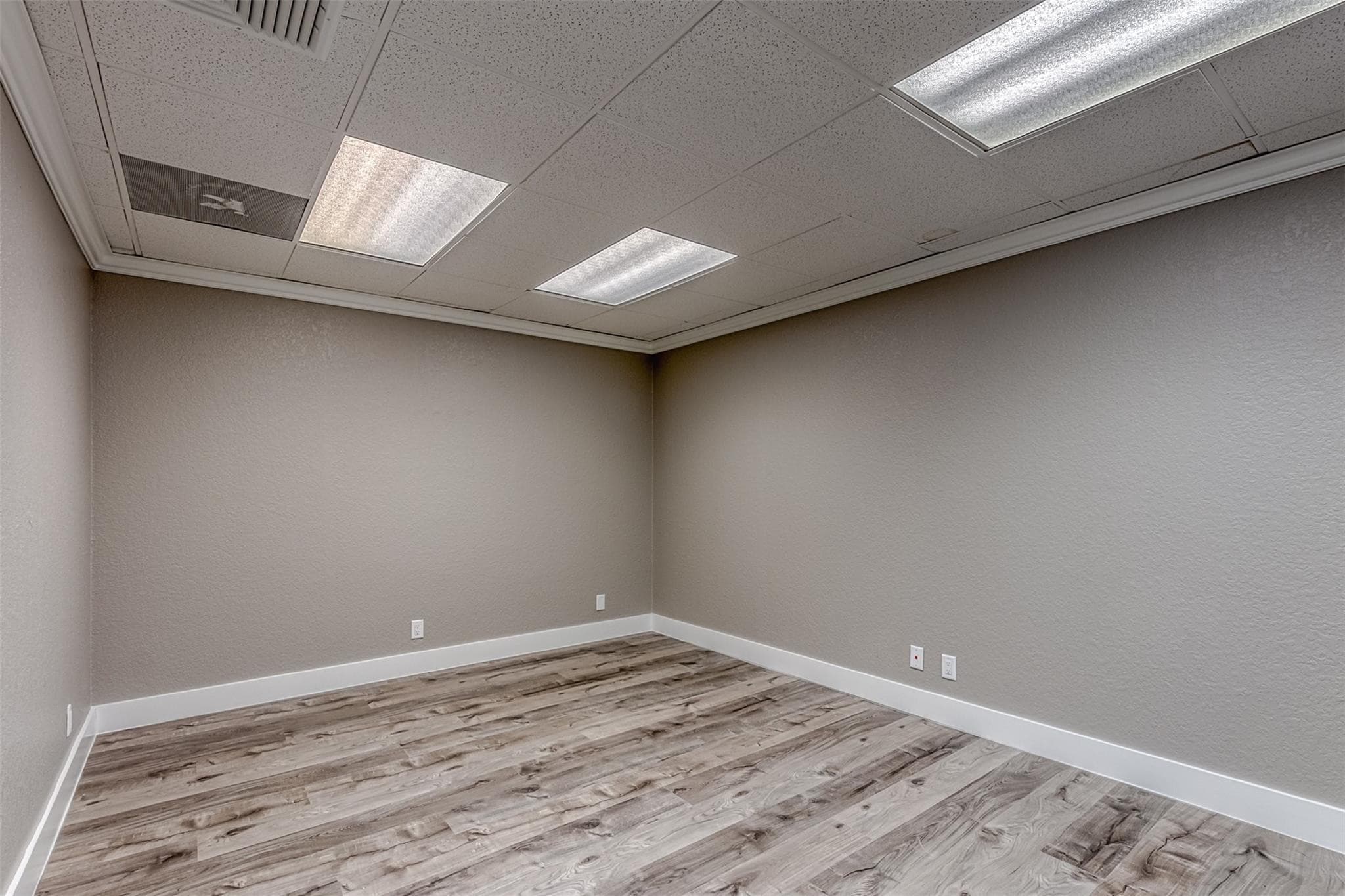 2425 50th Street 400, Fort Lauderdale, FL 33308 11