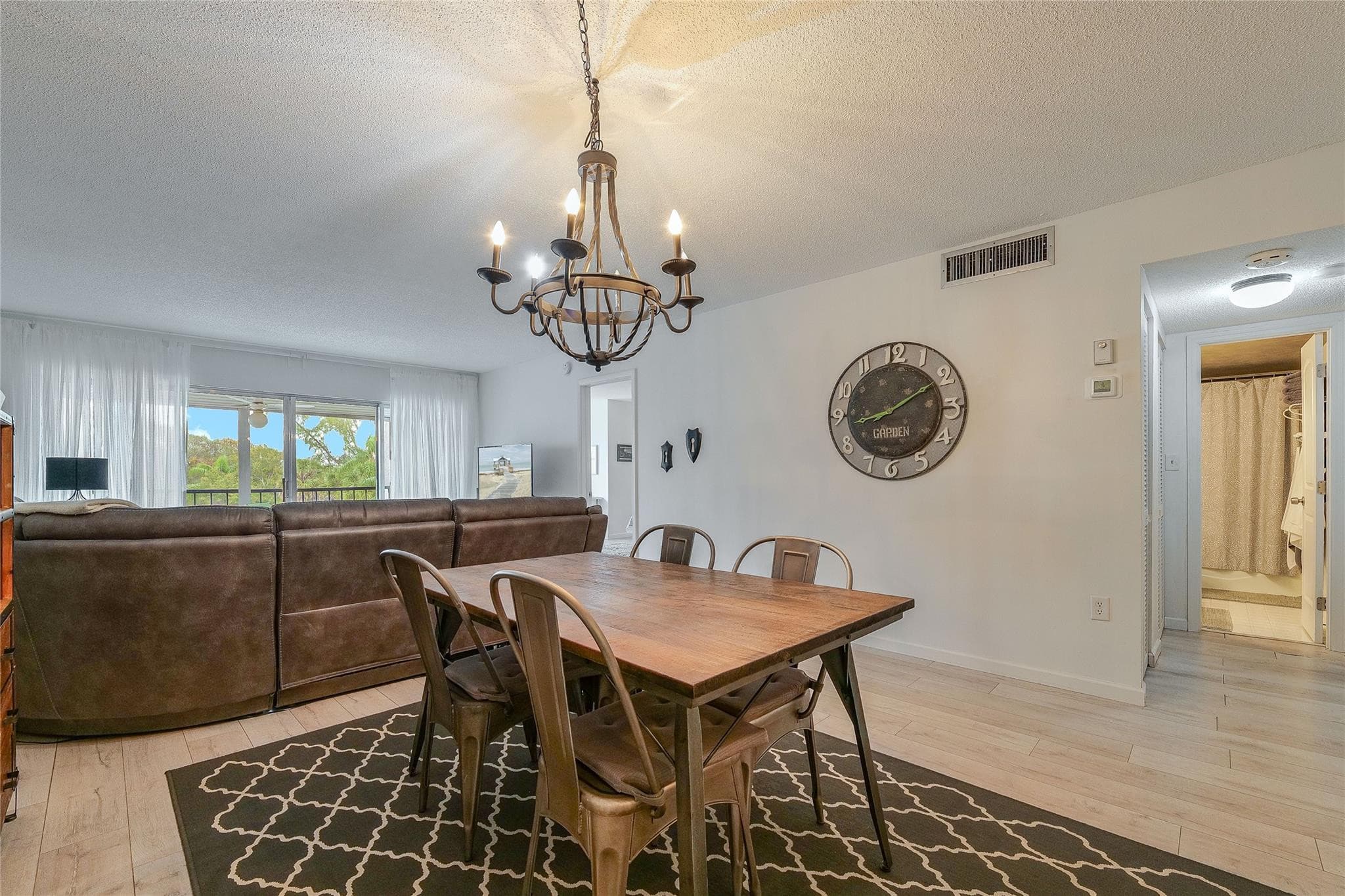 3920 Inverrary Boulevard 404-C, Lauderhill, FL 33319 8