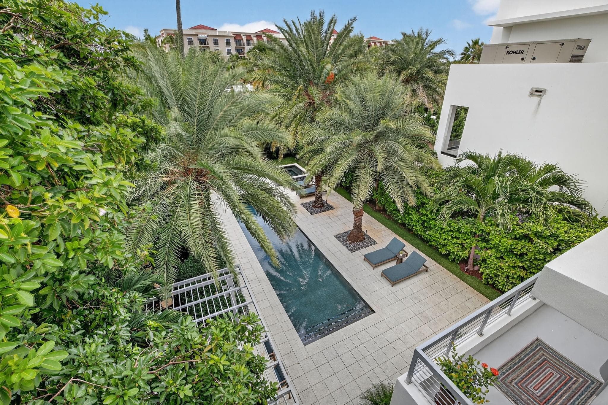2401 N Atlantic Boulevard, Fort Lauderdale, FL 33305 51