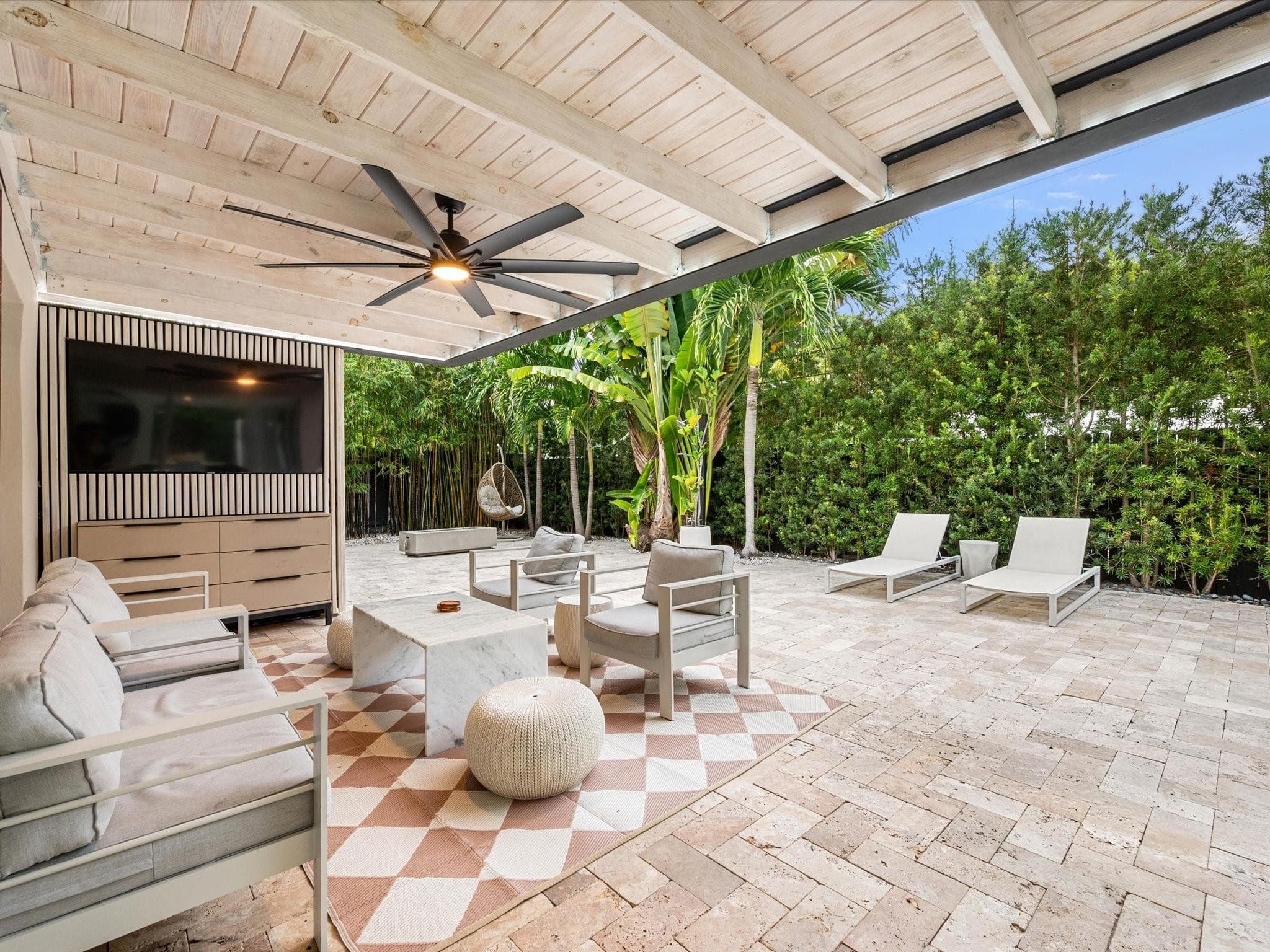 2711 NE 19th Street, Fort Lauderdale, FL 33305 6