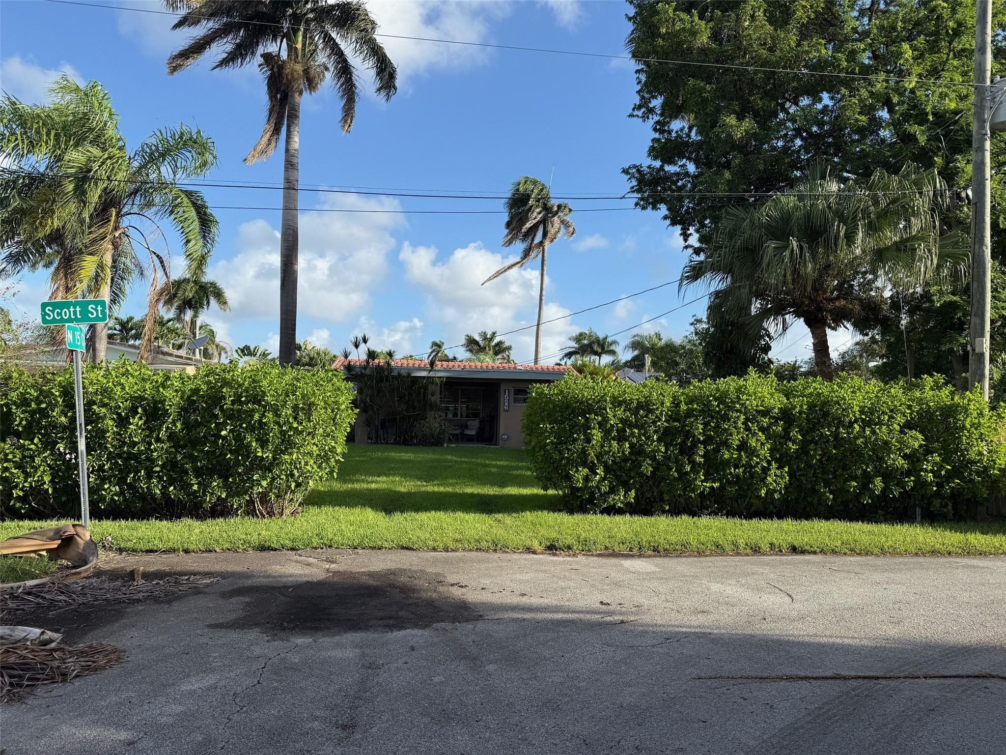 1526 Shenandoah Street, Hollywood, FL 33020 2