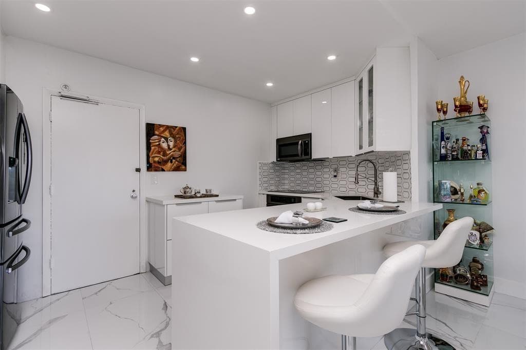 3333 NE 34th Street 304, Fort Lauderdale, FL 33308 11