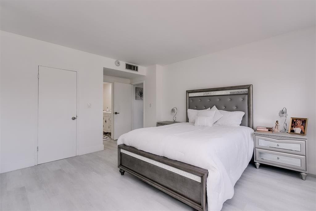 3333 NE 34th Street 304, Fort Lauderdale, FL 33308 25