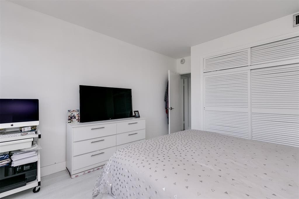 3333 NE 34th Street 304, Fort Lauderdale, FL 33308 28