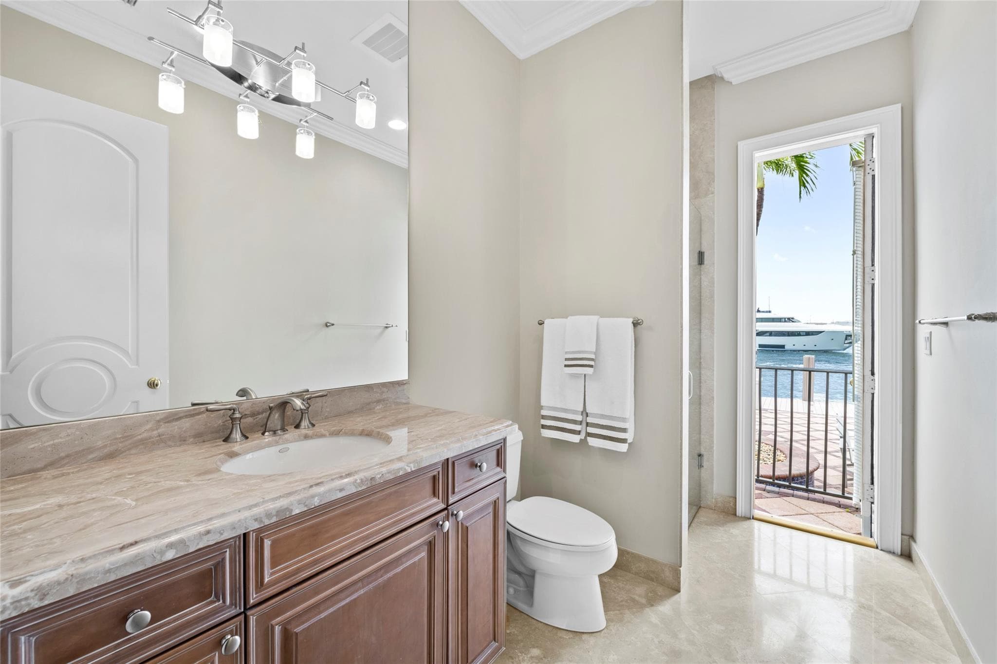 1965 SE 21st Avenue, Fort Lauderdale, FL 33316 47