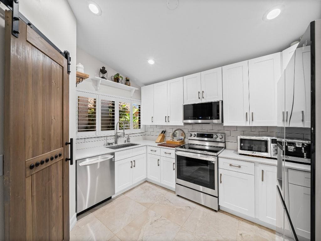 23313 Water Circle, Boca Raton, FL 33486 11