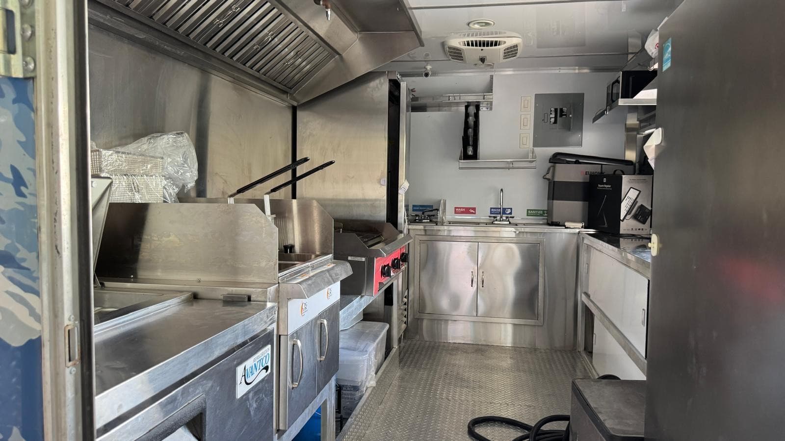 Hollywood Avenue, Hollywood, FL 33020 9