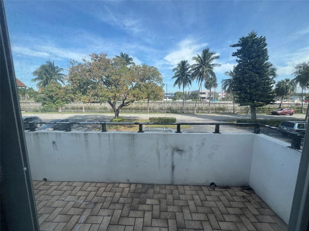230 SW 1st Street G-8, Pompano Beach, FL 33060 15