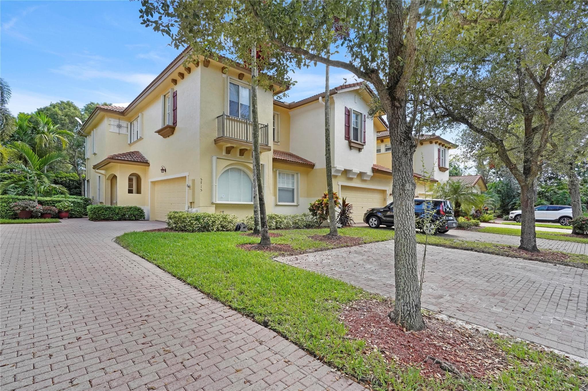 5715 NW 119th Terrace, Coral Springs, FL 33076