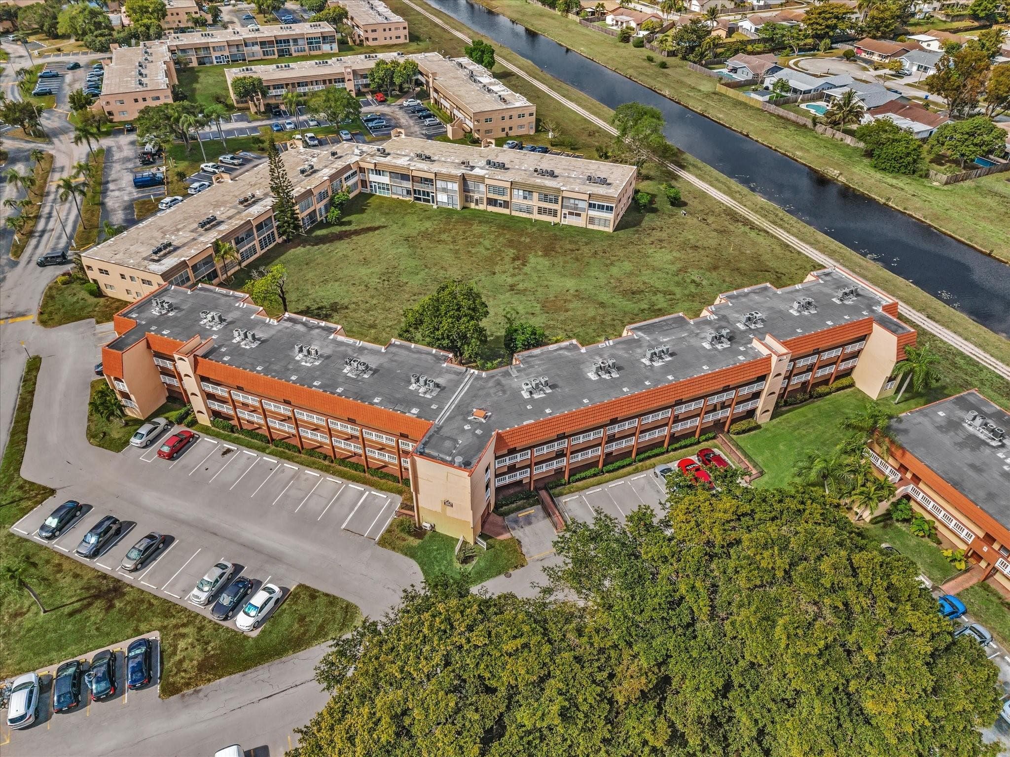 9041 Sunrise Lakes Boulevard 113, Sunrise, FL 33322 43