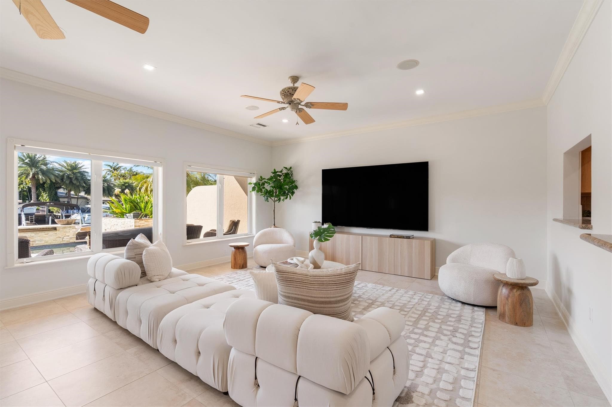 59 Hendricks Isle, Fort Lauderdale, FL 33301 14