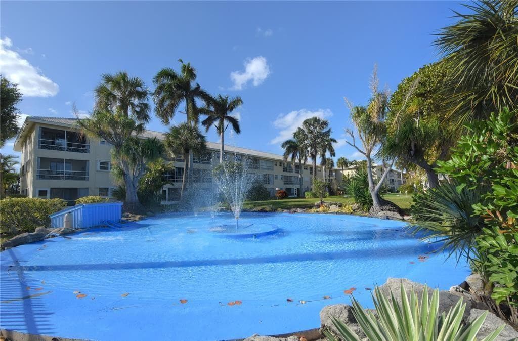 1951 NE 39th Street 127, Lighthouse Point, FL 33064 33