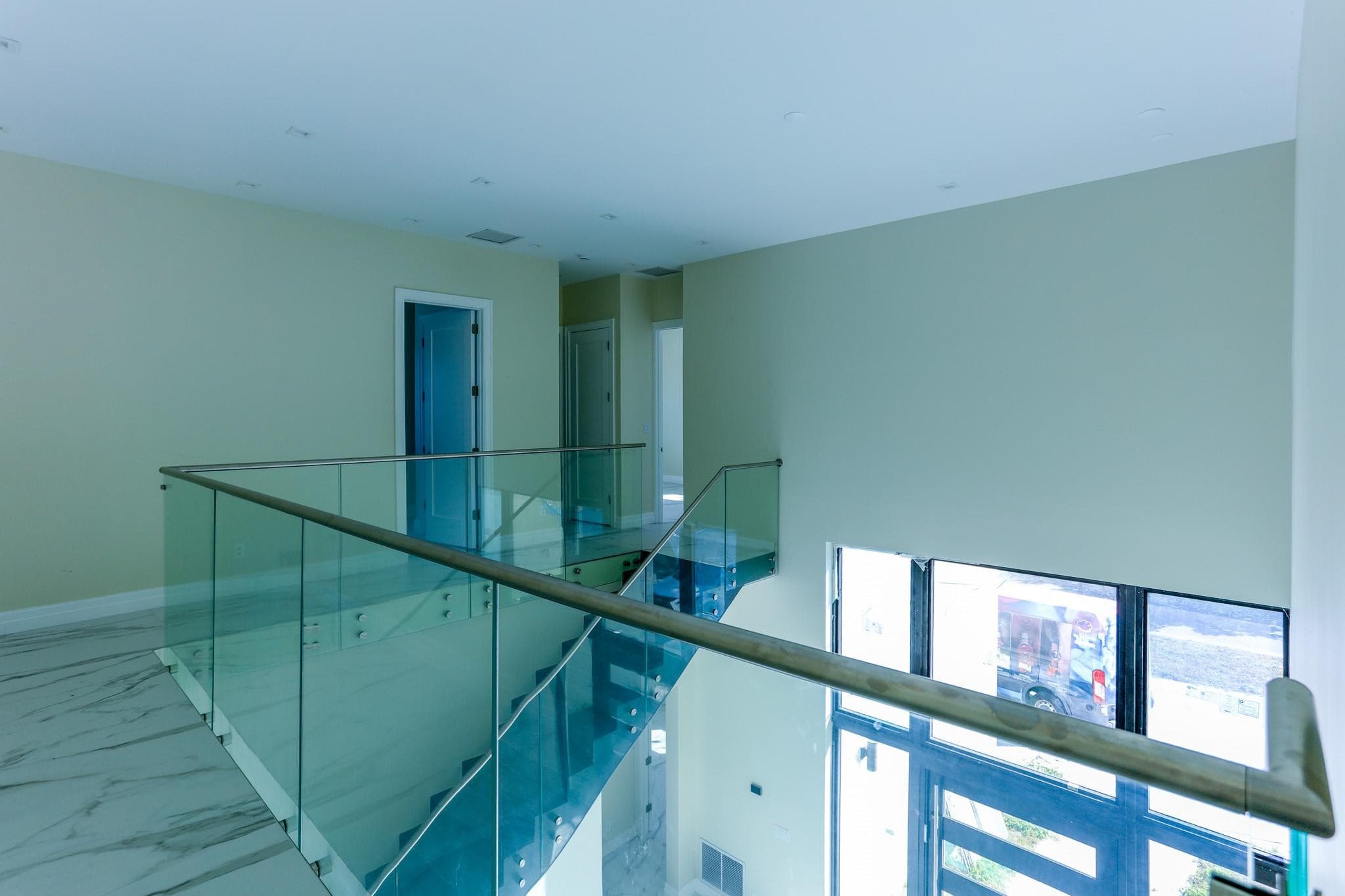 2421 NE 201st Street, Miami, FL 33180 27