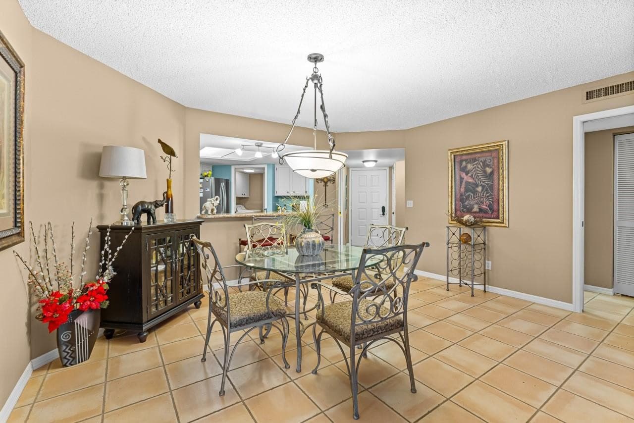 1815 Mooringline Drive 2e, Vero Beach, FL 32963 22