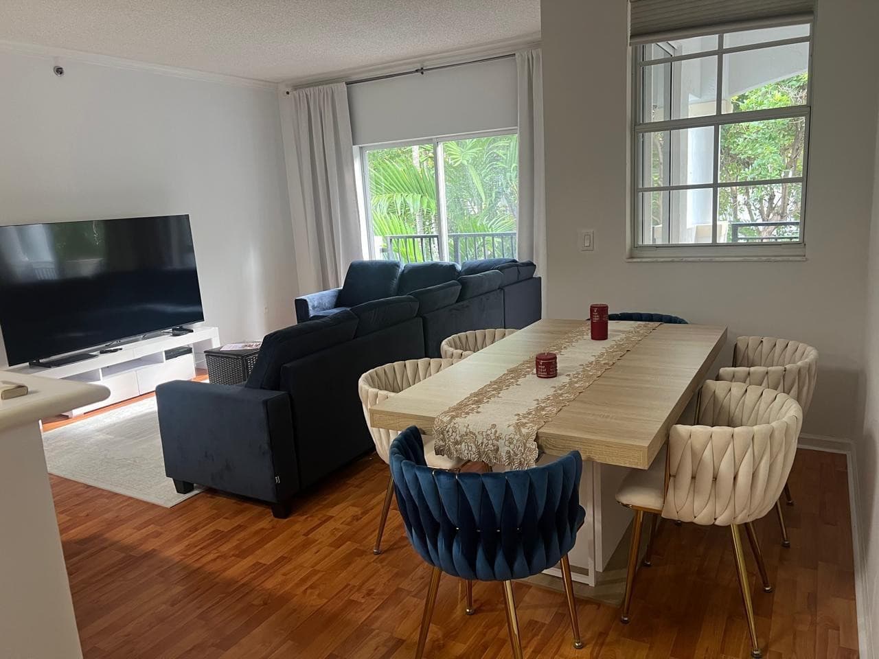 3205 NE 184th Street 9304, North Miami Beach, FL 33160 6
