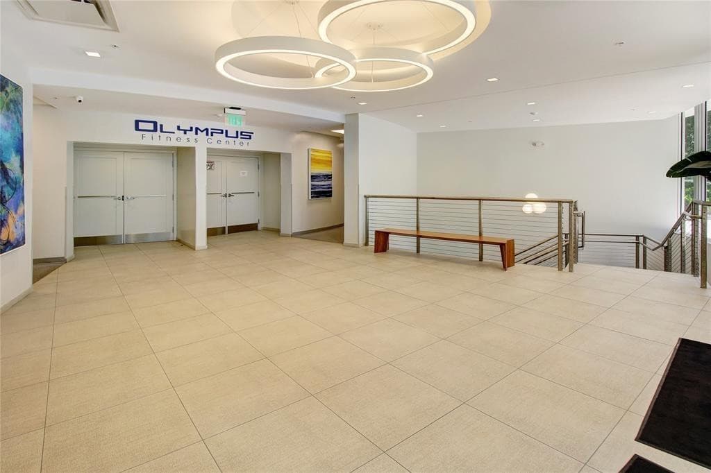 2500 Parkview Drive 403, Hallandale Beach, FL 33009 24
