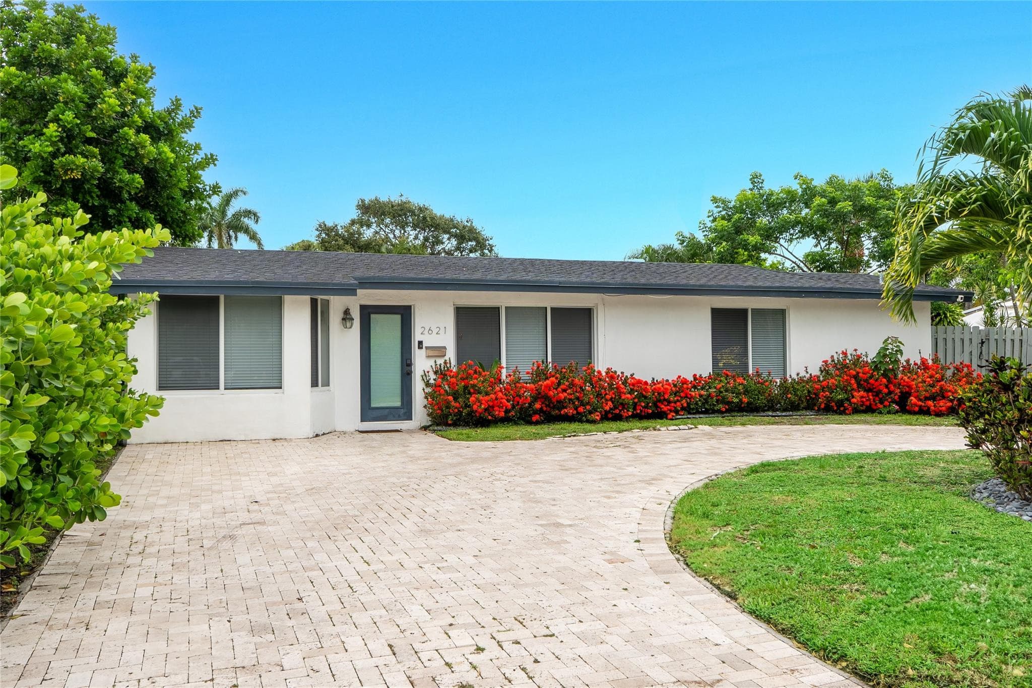 2621 NE 20th Street, Pompano Beach, FL 33064 38
