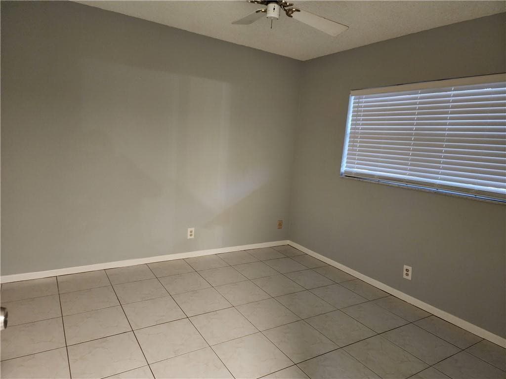 1005 Country Club Drive 207, Margate, FL 33063 5