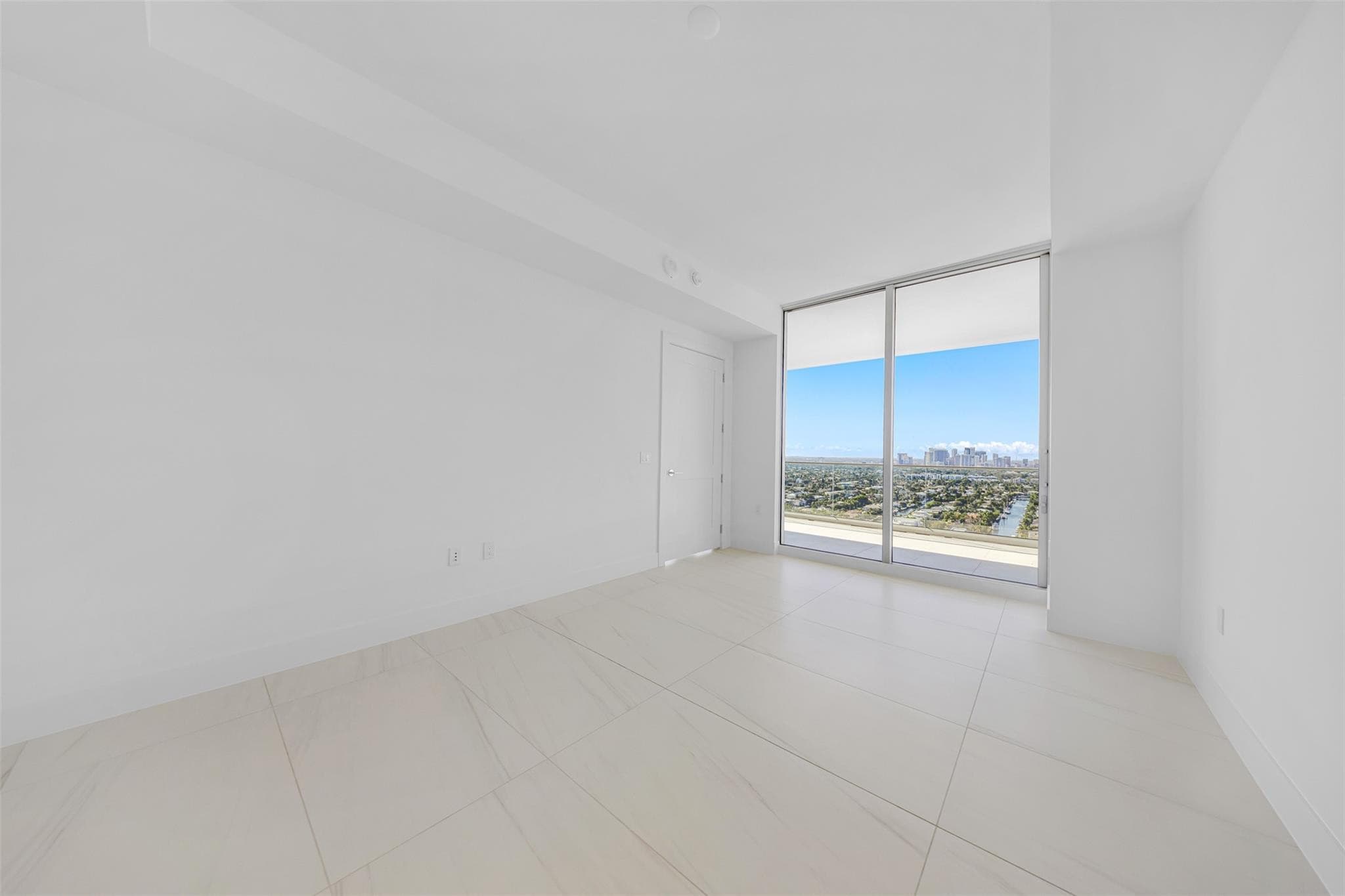 153 N Seabreeze 2503-S, Fort Lauderdale, FL 33304 14