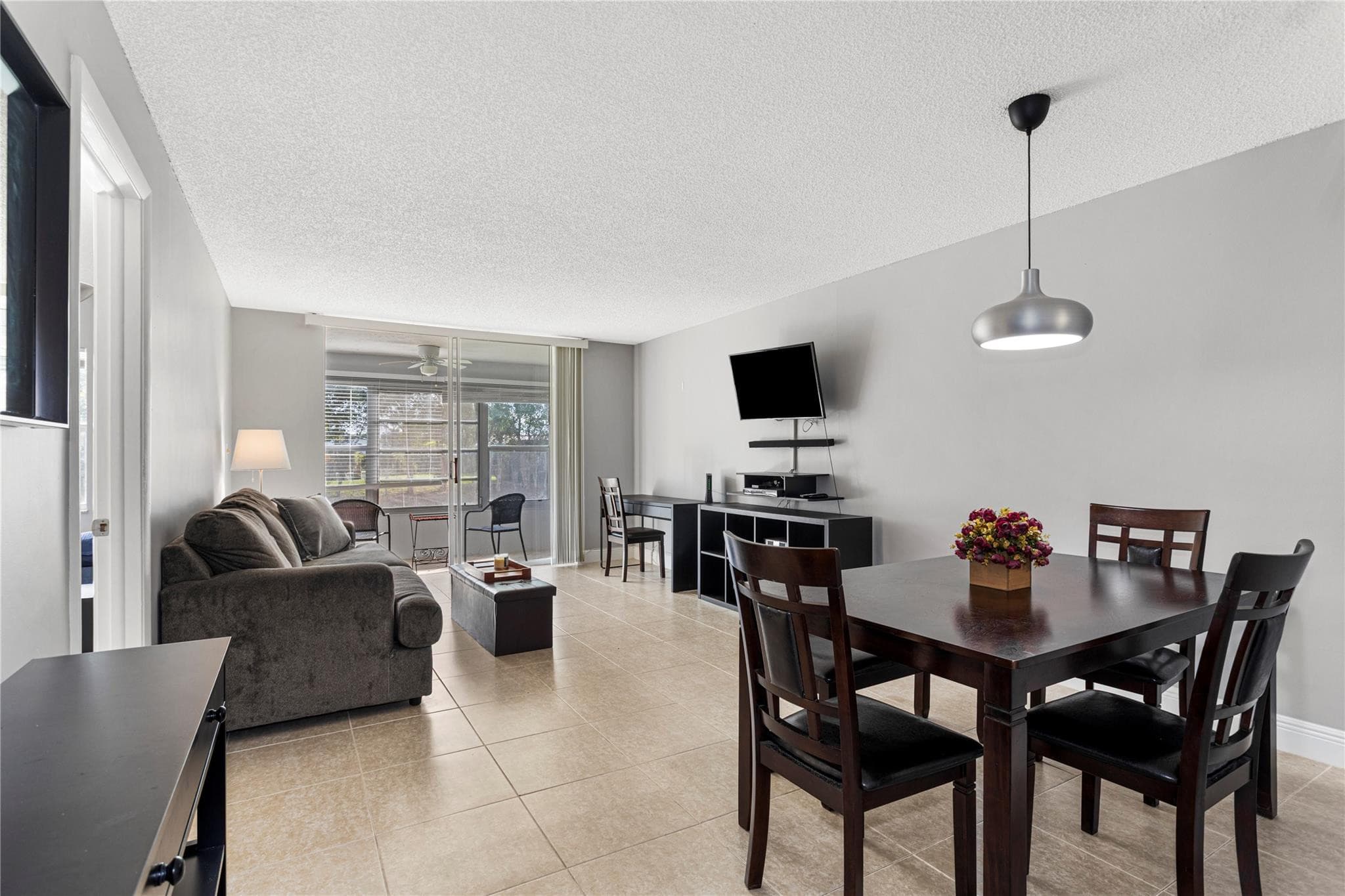9700 Sunrise Lakes Boulevard 101, Sunrise, FL 33322 5