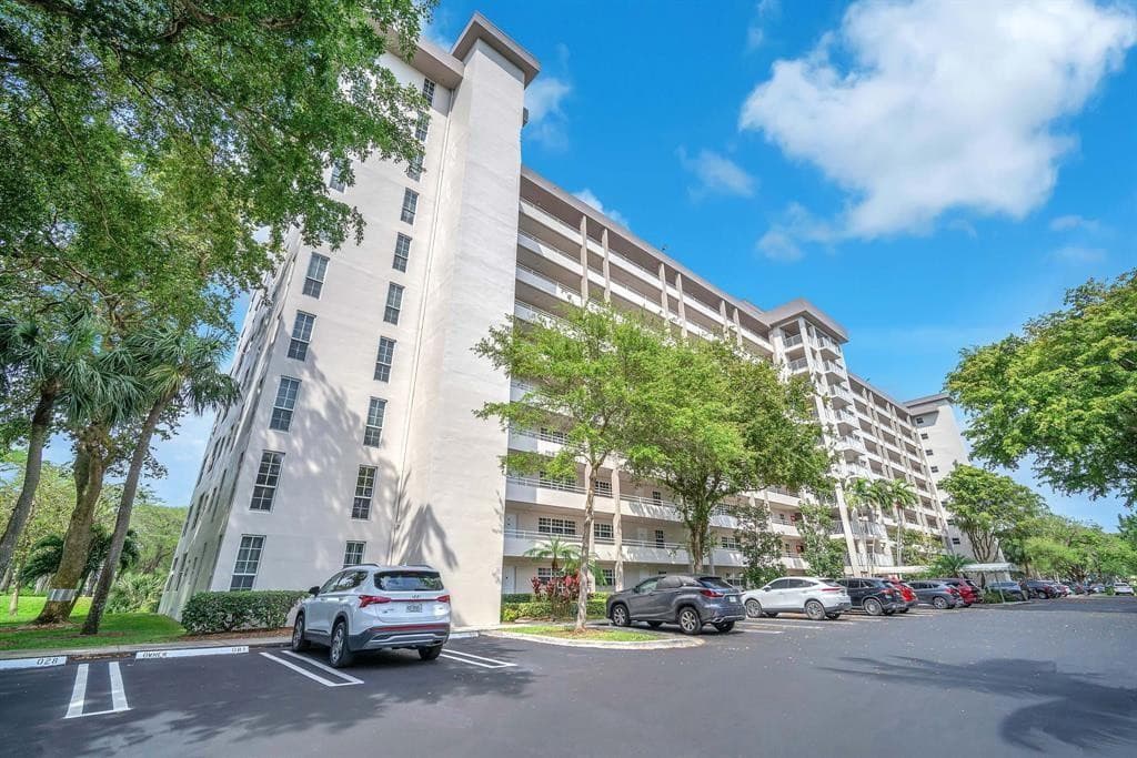 605 Oaks Drive 907, Pompano Beach, FL 33069 28
